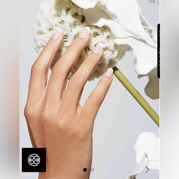 NWT Static nails reuseable pop-on manicure in curved French round. - Picture 3 of 11
